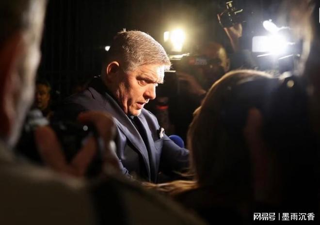 斯洛伐克1比0小胜克里米亚,继续保持小组第一 斯洛伐克1比0小胜克里米亚,继续保持小组第一